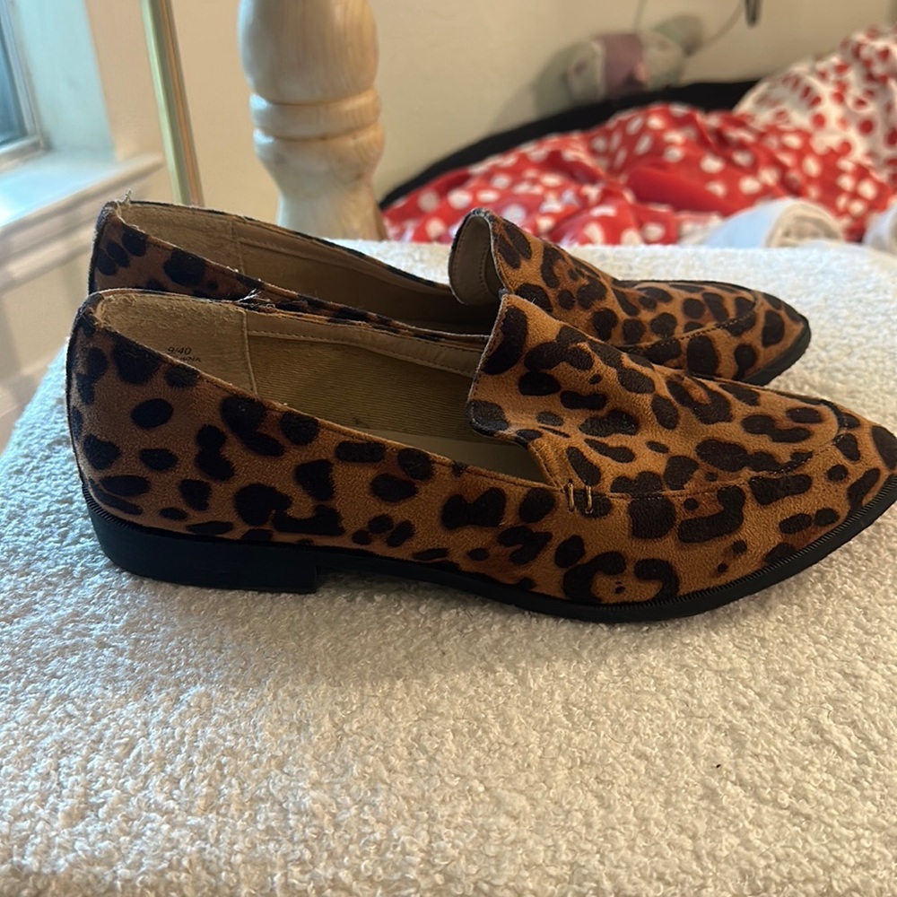 Women’s size 9 cheetah print loafers